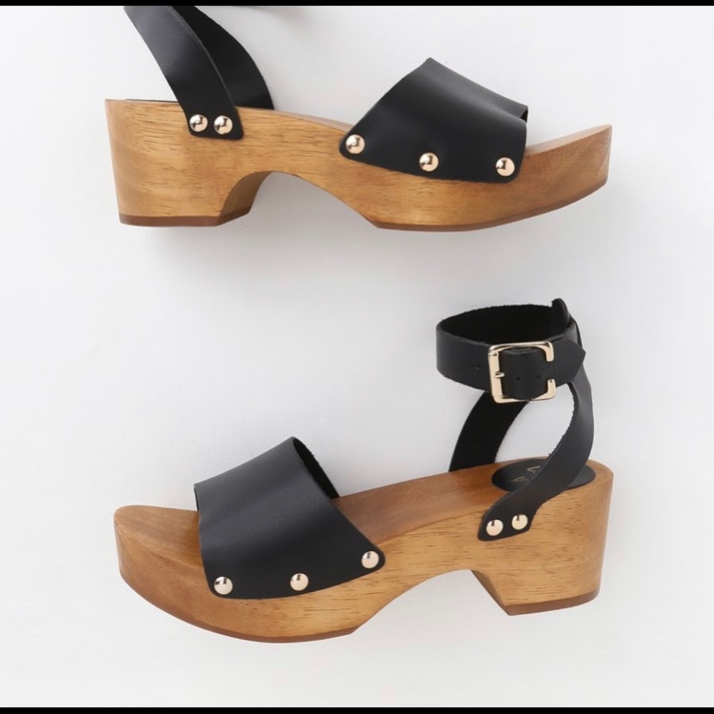Lulu's Willy Black Leather Open-Toe Clog Sandals - Picture 4 of 7